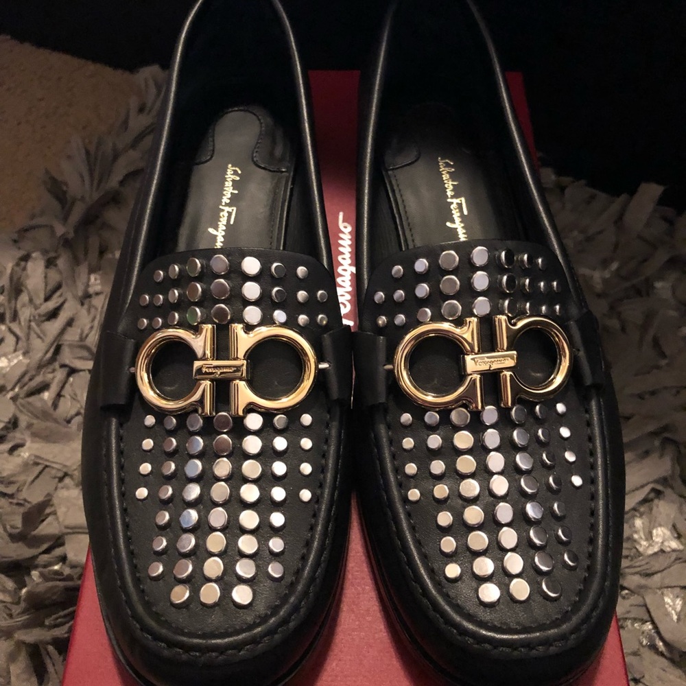 Salvatore ferragamo Rolo stud flats